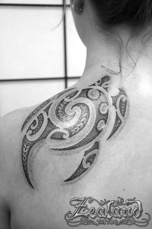 Turtle kiwiana Maori shoulder tattoo - Zealand Tattoo