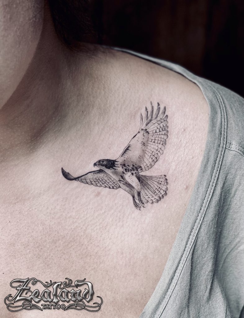 41616 Falcon Tattoo Images Stock Photos  Vectors  Shutterstock